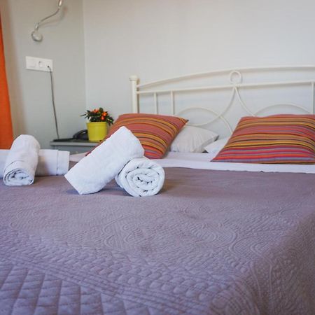Aphrodite Art Hotel Aegina ภายนอก รูปภาพ