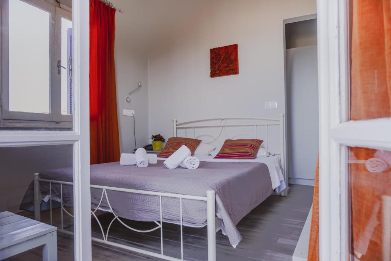 Aphrodite Art Hotel Aegina ภายนอก รูปภาพ