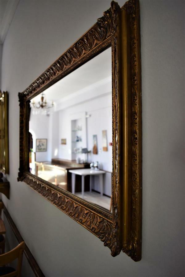 Aphrodite Art Hotel Aegina ภายนอก รูปภาพ