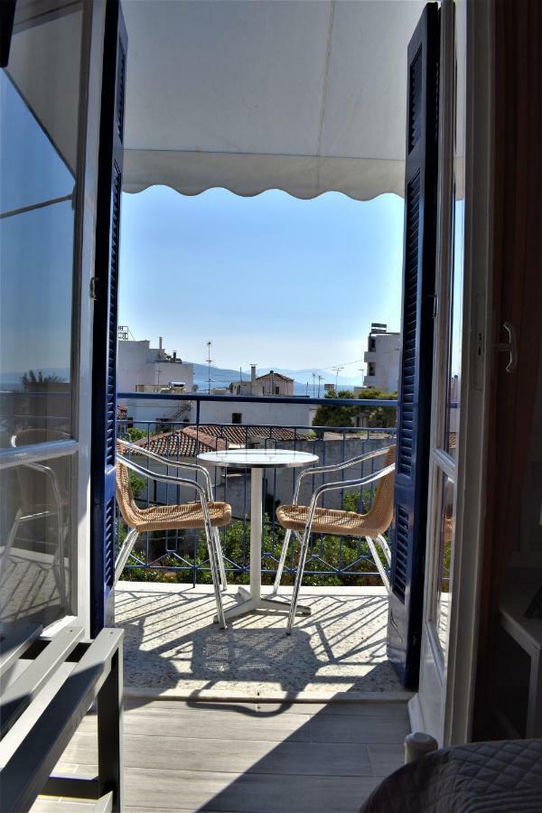Aphrodite Art Hotel Aegina ภายนอก รูปภาพ