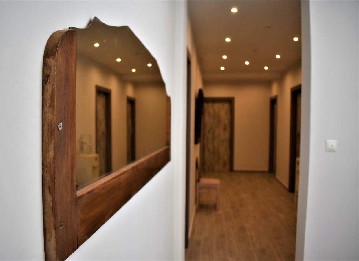 Aphrodite Art Hotel Aegina ภายนอก รูปภาพ