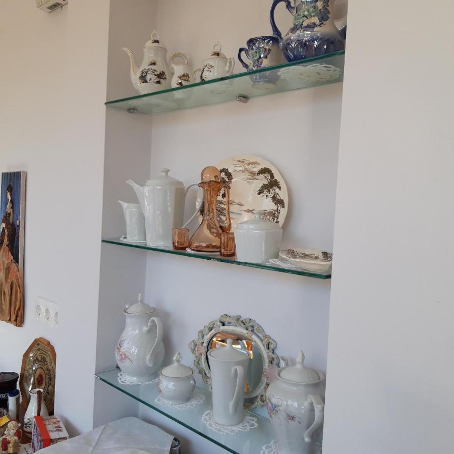 Aphrodite Art Hotel Aegina ภายนอก รูปภาพ