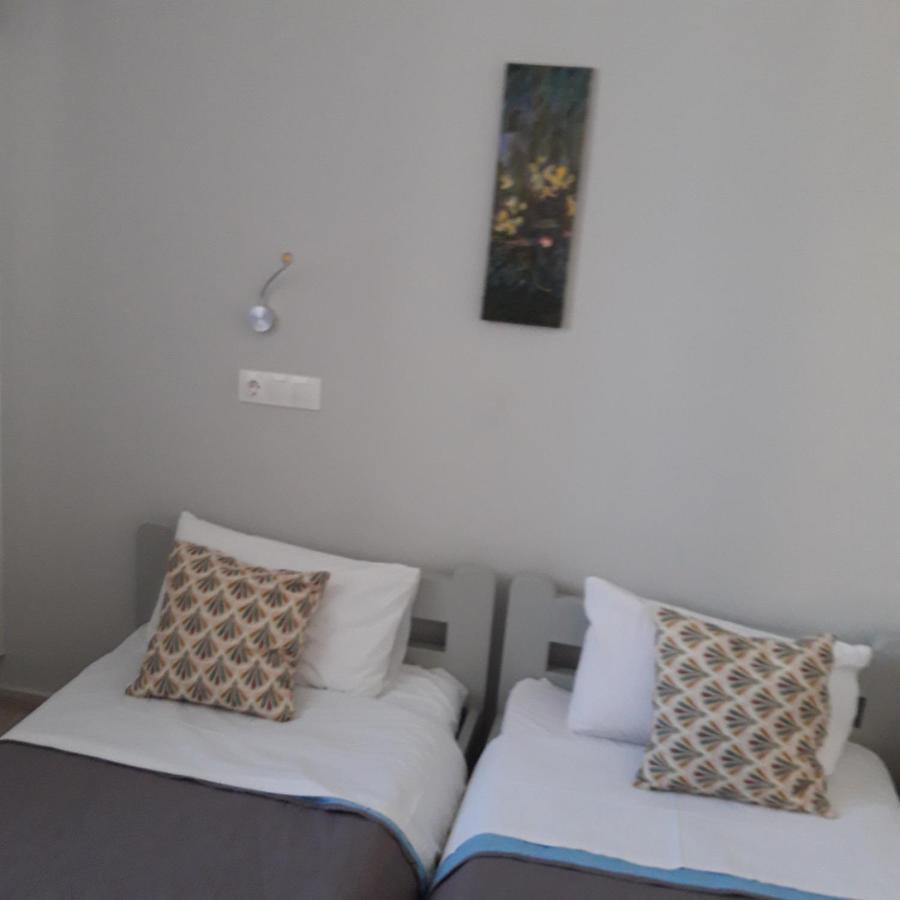 Aphrodite Art Hotel Aegina ภายนอก รูปภาพ
